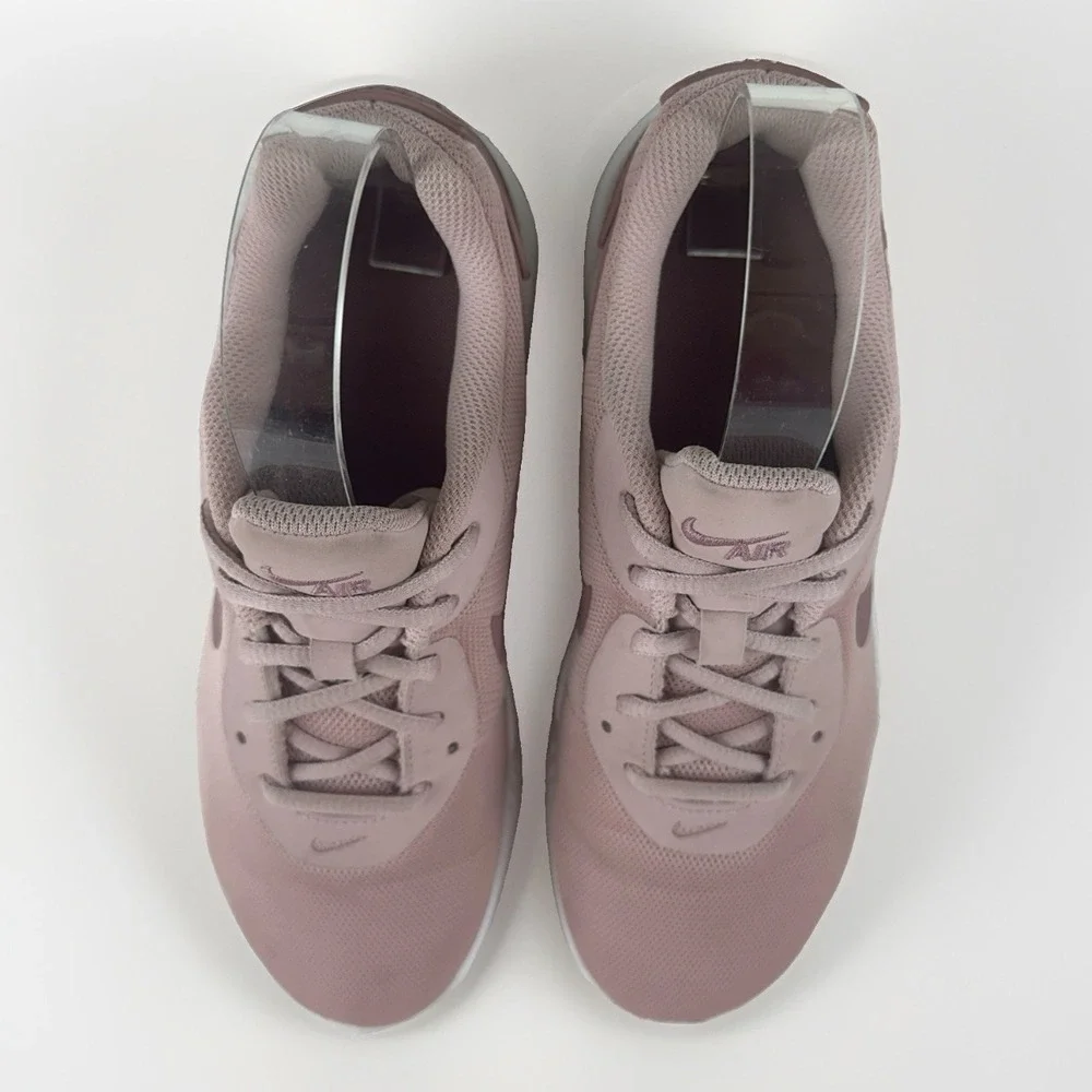 Nike Air Max Oketo Womens Size 7 Plum Dust Pink Running Shoes AQ2231-500